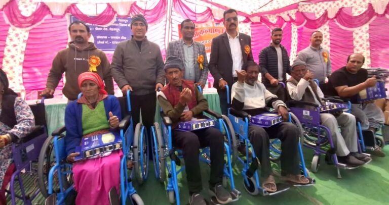 डीएम सविन बंसल के निर्देशन में 9 शिविरों में 3,447 दिव्यांग व वरिष्ठजनों को निःशुल्क सहायक उपकरण वितरित…
