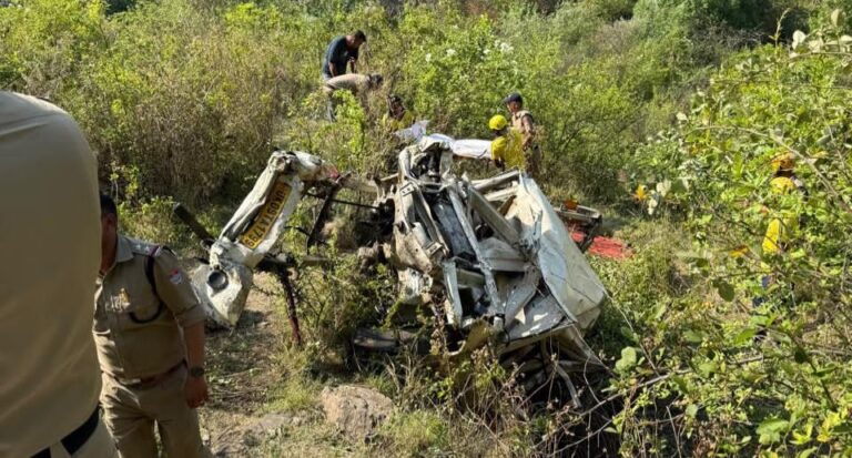 टिहरी सड़क हादसे पर मुख्यमंत्री धामी ने जताया शोक घायलों के समुचित इलाज के दिए निर्देश…