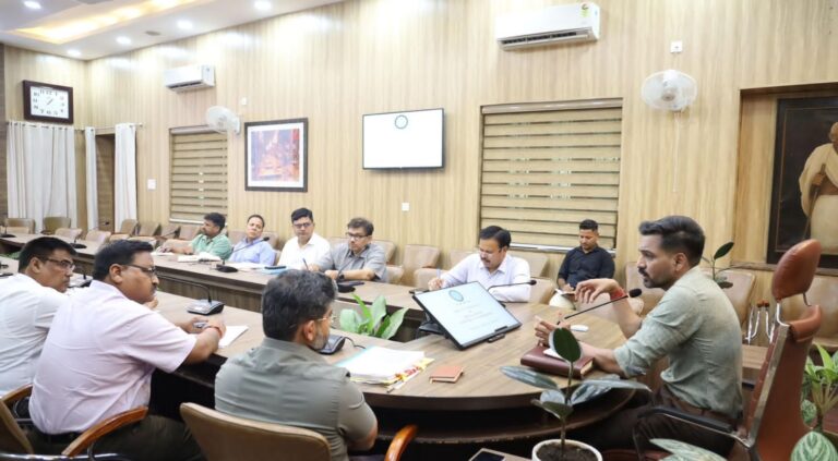 रिस्पना पुनर्जीवन अभियान को मिली रफ्तार, डीएम ने गठित कराई टास्कफोर्स; 7 दिन में मांगा एक्शन प्लान